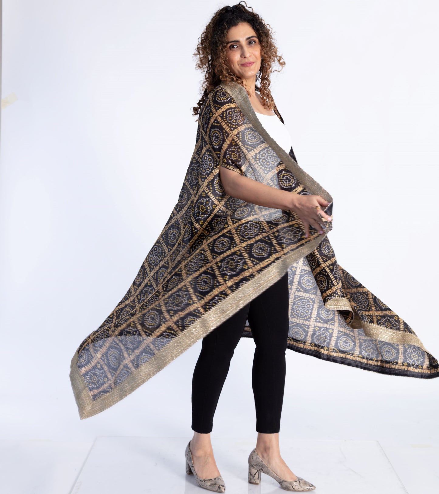 Black Bandhani Ethnic Cape